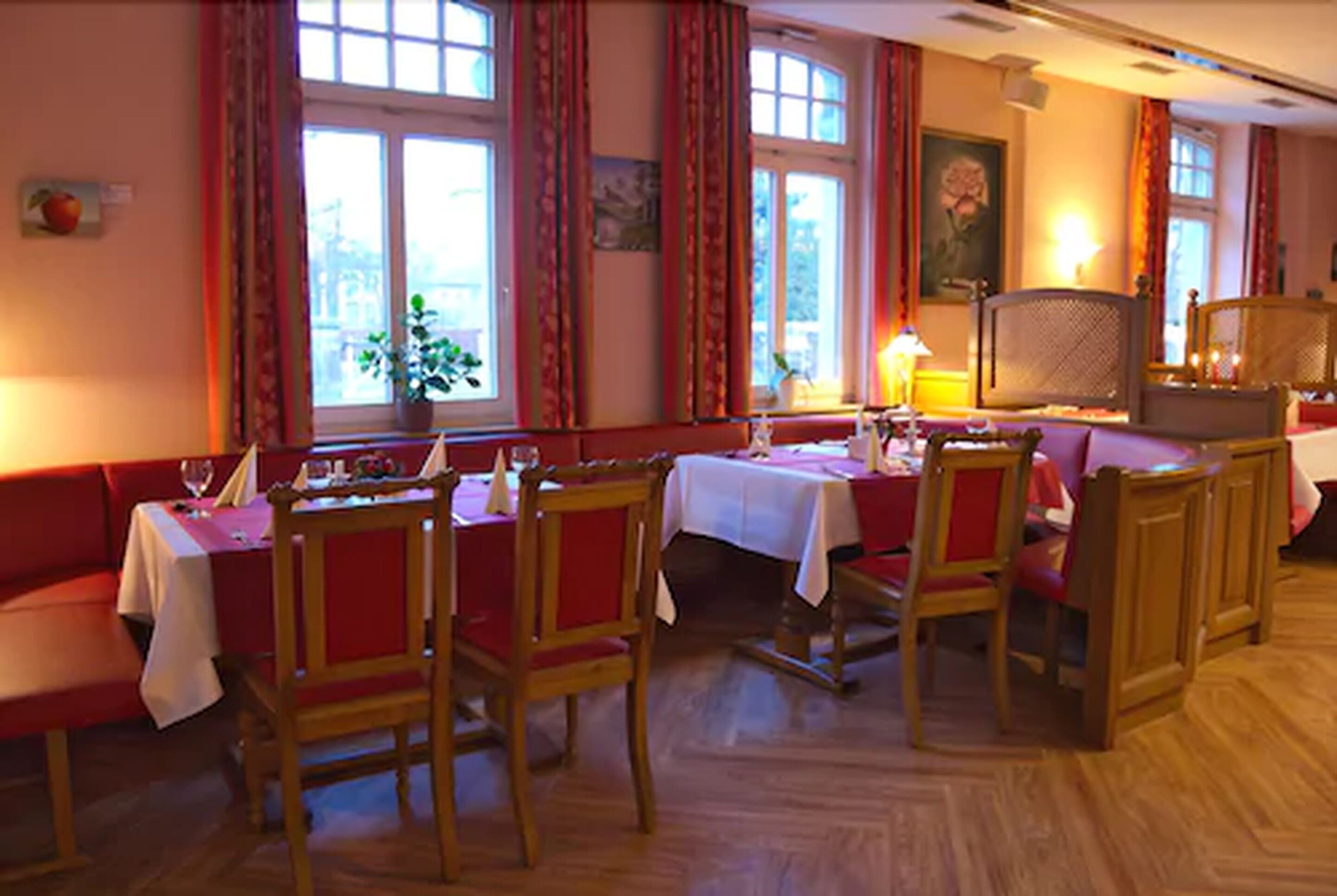 lunch and dinner served, german cuisine