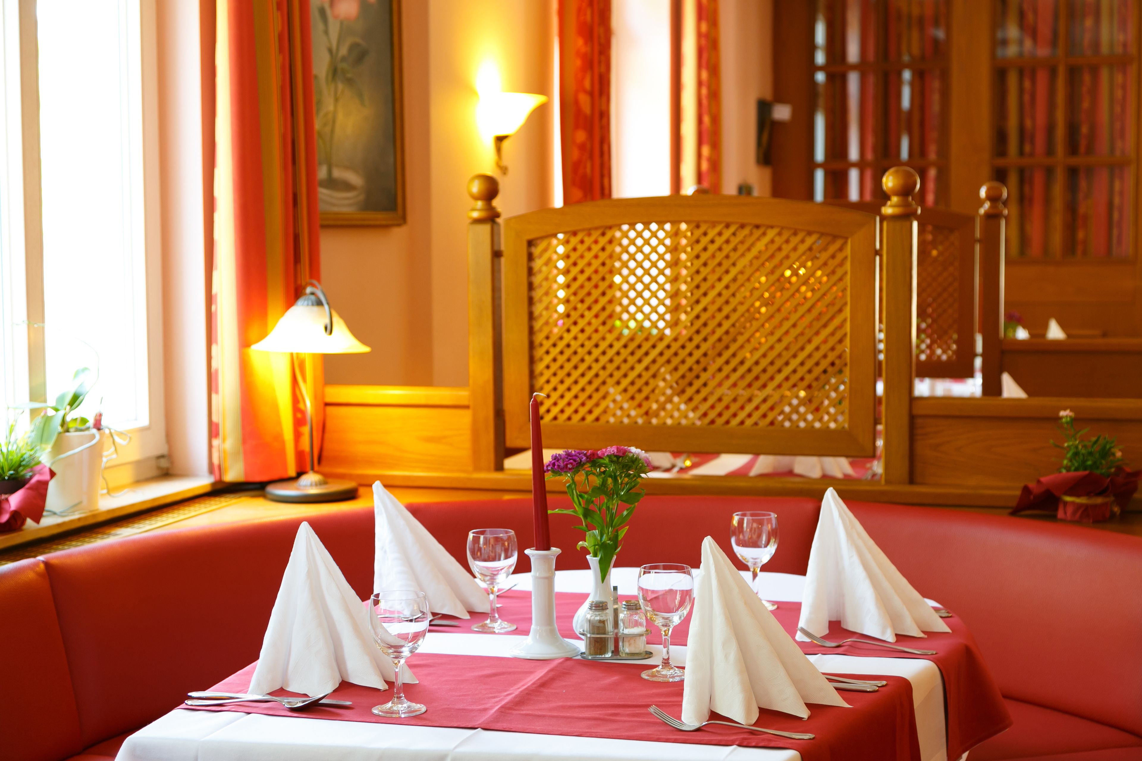 lunch and dinner served, german cuisine