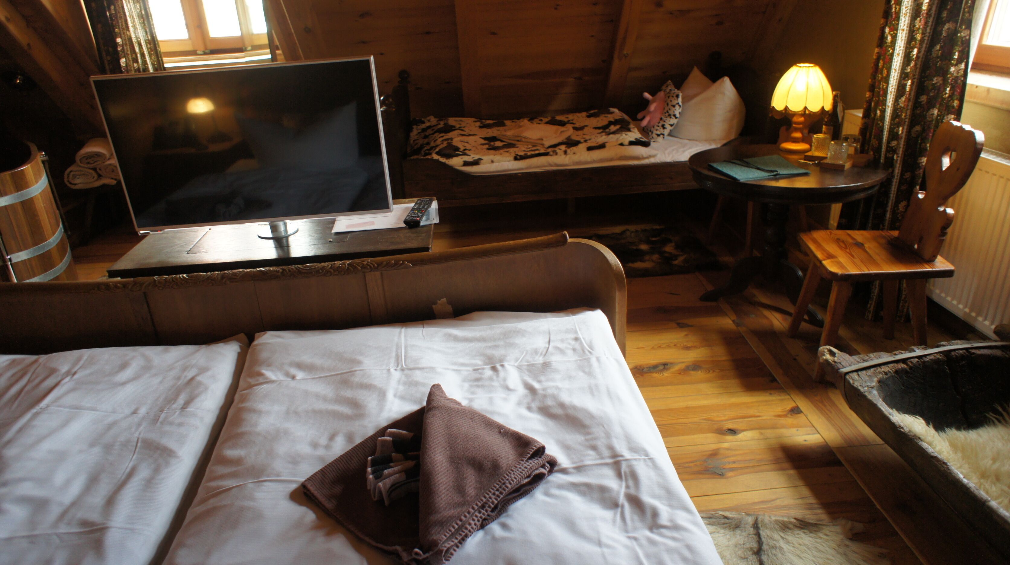 comfort double room | desk, free cots/infant beds, rollaway beds, free wifi