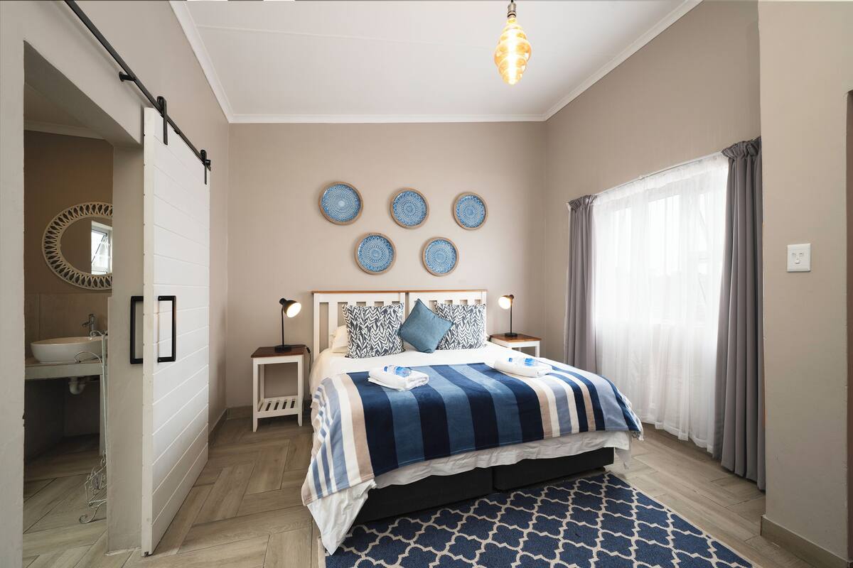 Chambre Confort Double ou avec lits jumeaux | 1 chambre, minibar, décoration personnalisée, ameublement personnalisé
