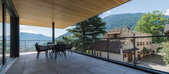 SCHLOSS PLARS Wine & Suites