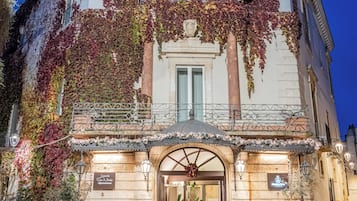 Front of property – evening/night