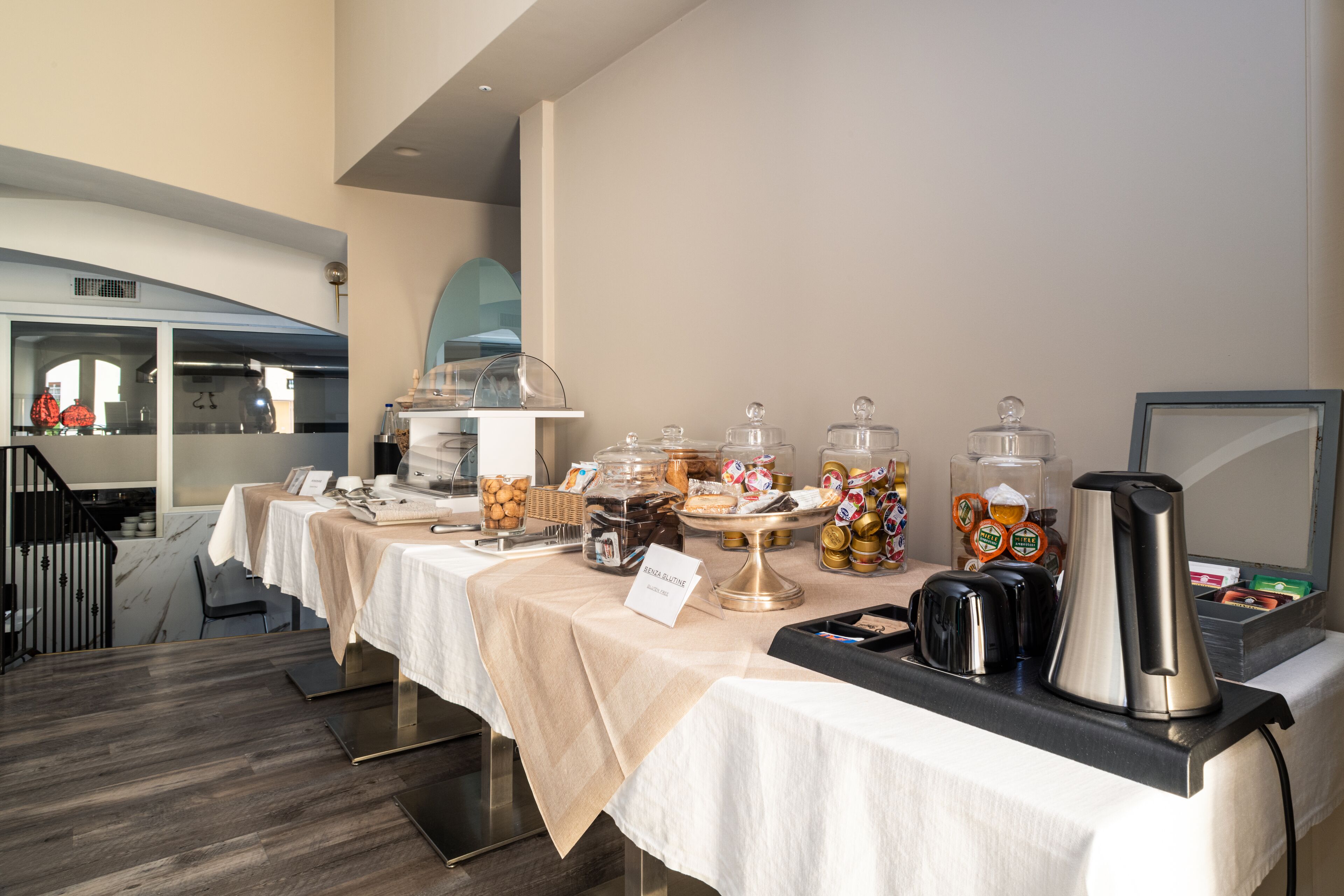 daily buffet breakfast (eur 8.00 per person)