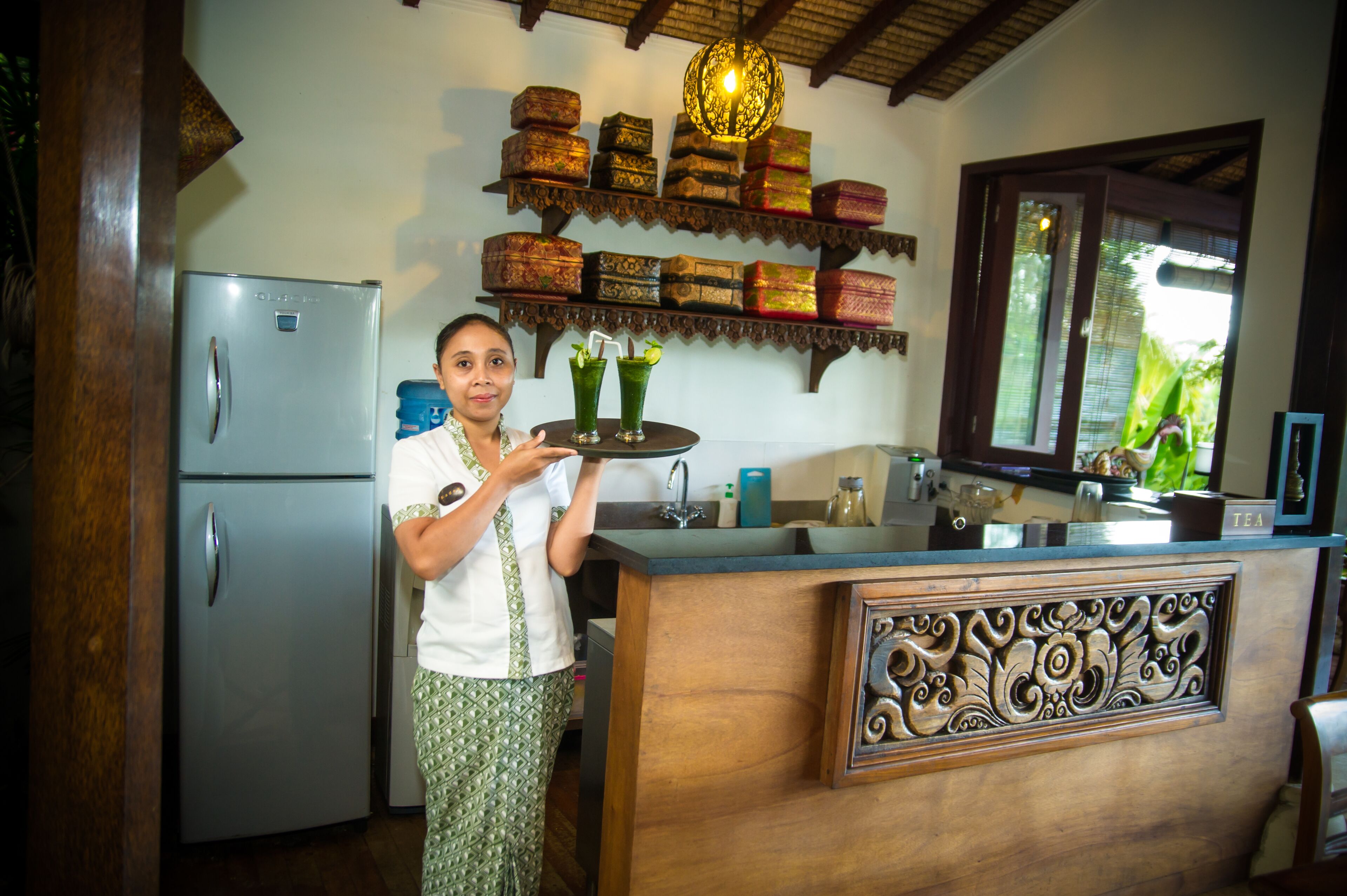 free daily full breakfast