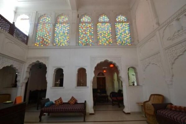 Interior - Rawla Mrignayani Palace (Jaipur)