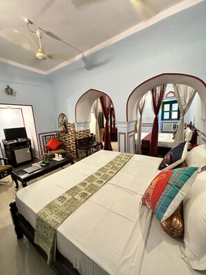 Premium bedding, in-room safe, individually decorated, desk