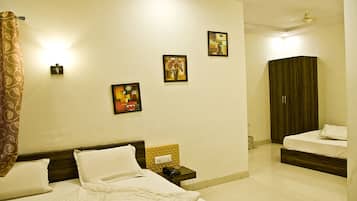 Phòng dành cho gia đình | Trang trí khác biệt, trang bị nội thất với thiết kế riêng biệt