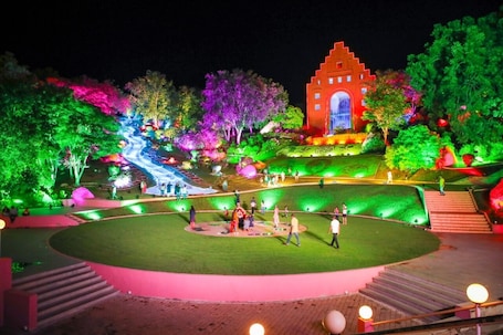 Children’s play area – outdoor. Hotel Tara