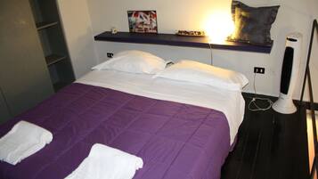 Desk, iron/ironing board, free WiFi, bed sheets