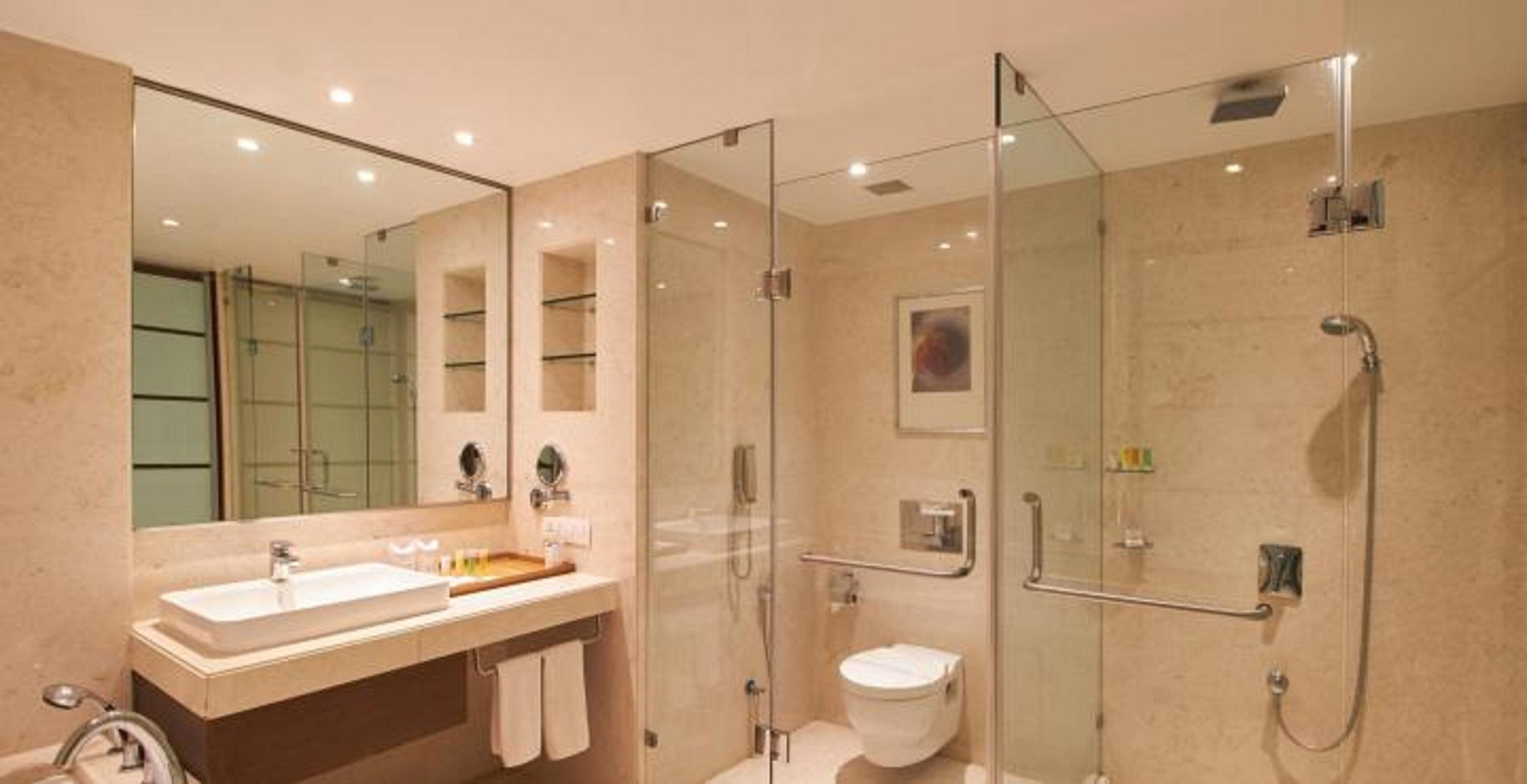 suite | bathroom | free toiletries, hair dryer, slippers, towels