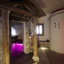 Sauna, vasca idromassaggio, bagno turco, trattamenti per il corpo