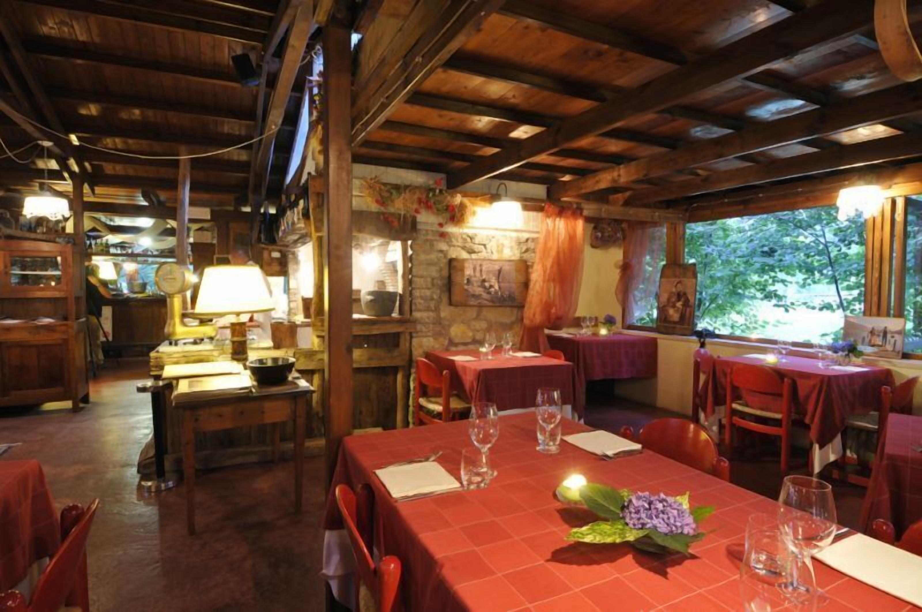 lunch and dinner served, local cuisine