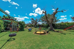 Children's play area - outdoor - Villa Ghetta Country House (Leverano)