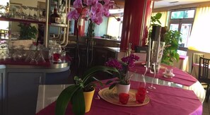 Bar (on property) - Hotel Garden (Noale)