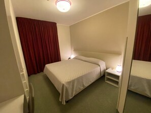 Standard Double or Twin Room | Premium bedding, in-room safe, desk, soundproofing - Hotel Garden (Noale)