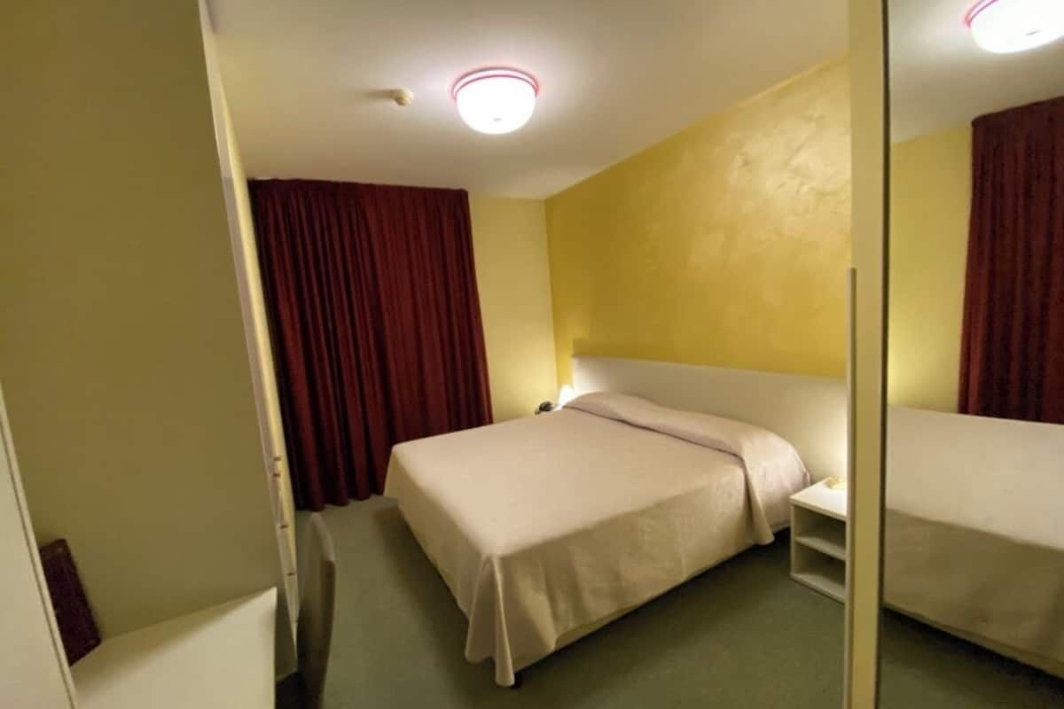 Double Room Single Use | Premium bedding, in-room safe, desk, soundproofing