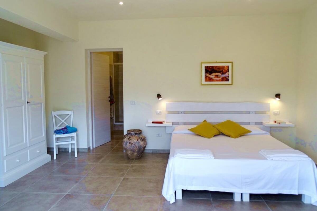 1 bedroom, in-room safe, free WiFi, bed sheets