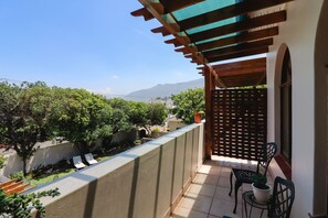 Luxury Double Room (1) | Terrace/patio