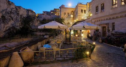 Tafoni Houses Cave Hotel