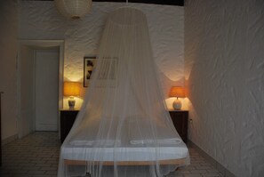 Desk, cots/infant beds, rollaway beds, free WiFi - La Tinassara (Lazise)