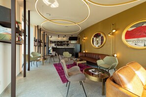 Wine bar, garden views, open daily - Palas Cerequio BaroloCruResort (Barolo)