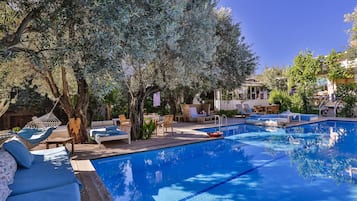 ์ผ์ธ ์์์ฅ, 09:00 ~ 19:30 ์คํ, ์์์ฅ ํ๋ผ์, ์ผ๊ด์ ์์