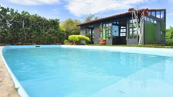 Outdoor pool, pool loungers