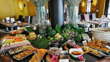 Desayuno de cocina local incluido todos los días