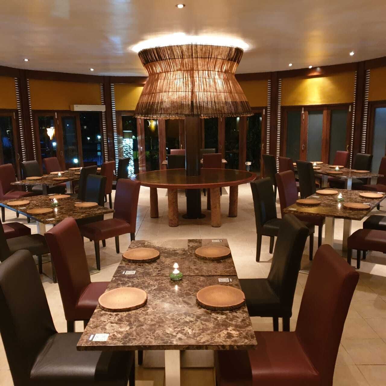 international cuisine, sea views