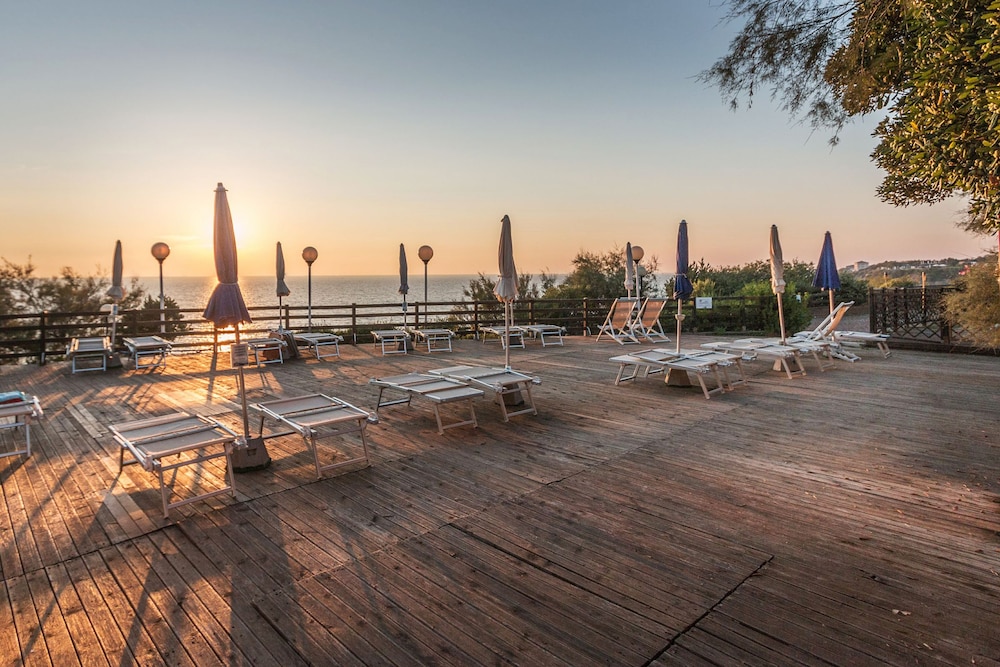 Miramare - Village Apartments Camping by null