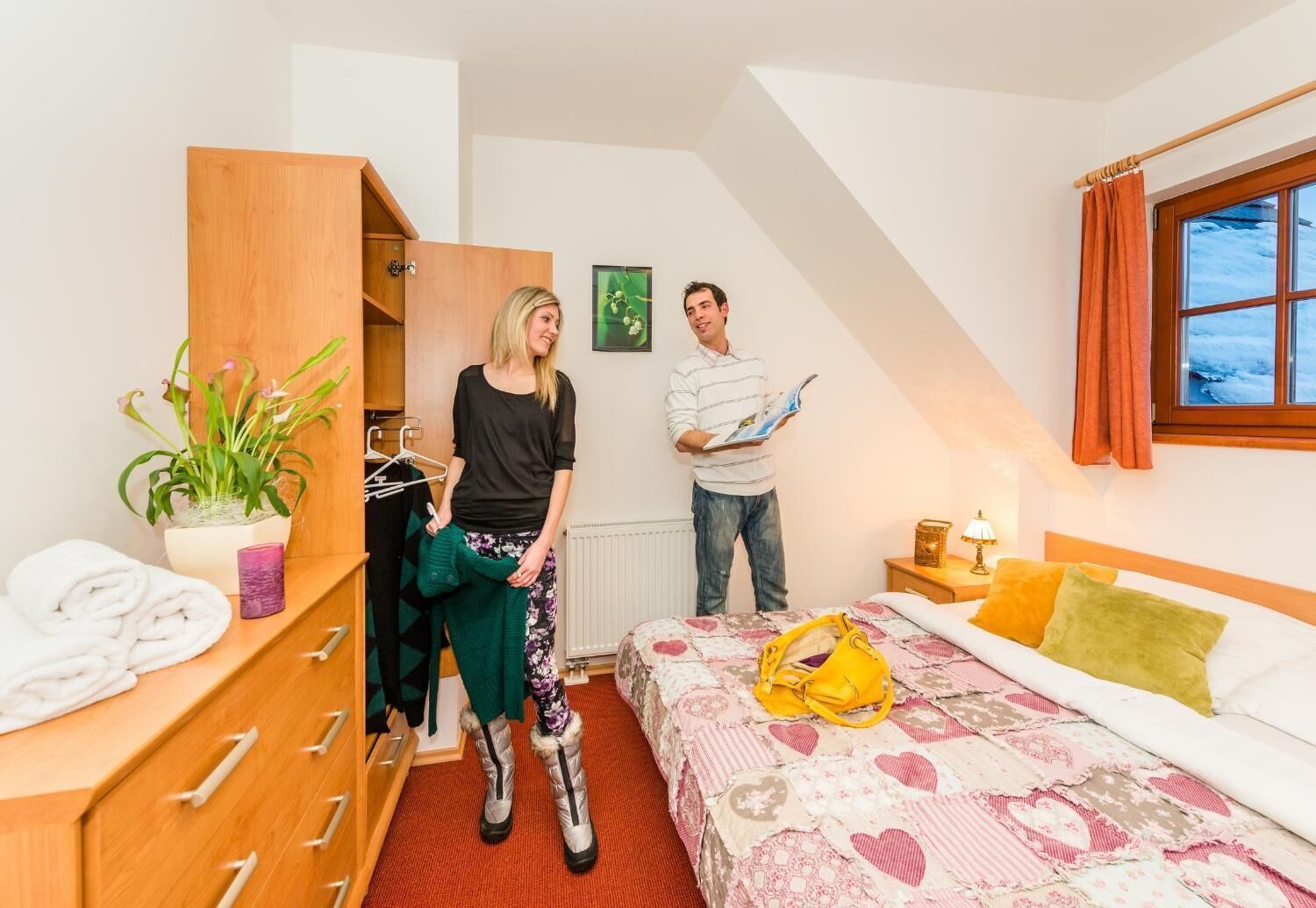 desk, cots/infant beds, free wifi, bed sheets