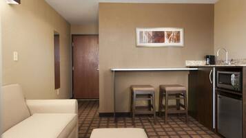 Fridge, microwave, coffee/tea maker