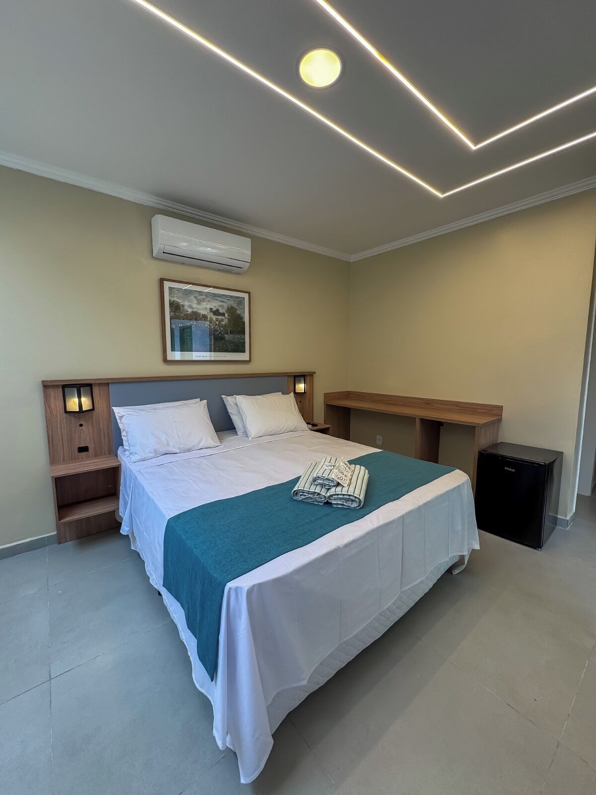 Duplo Standard | 迷你吧、熨斗/熨板、免费 WiFi、床单