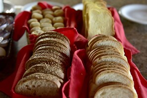 Desayuno buffet incluido todos los días 