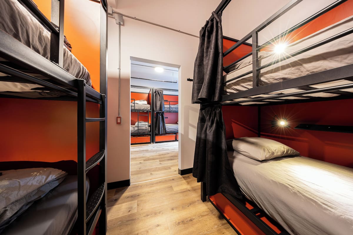 Gemeinsamer Schlafsaal, Gemischter Schlafsaal, Gemeinschaftsbad (8 beds) | 1 Schlafzimmer, kostenloses WLAN, Bettwäsche