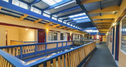 Town House Motel – Historic Old Town Eureka