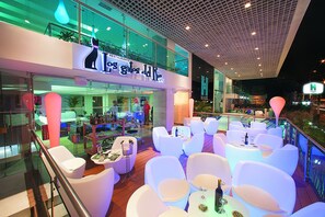 Bar (a l'allotjament)