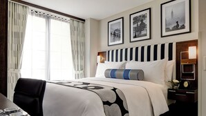 Egyptian cotton sheets, premium bedding, down comforters, pillowtop beds - Archer Hotel New York (New York)