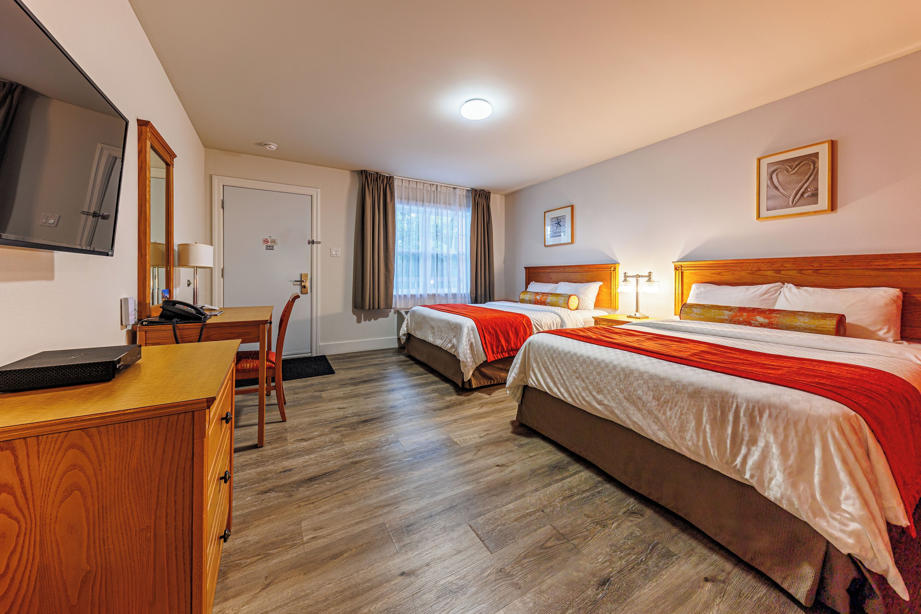 studio, 2 queen beds | free wifi, bed sheets