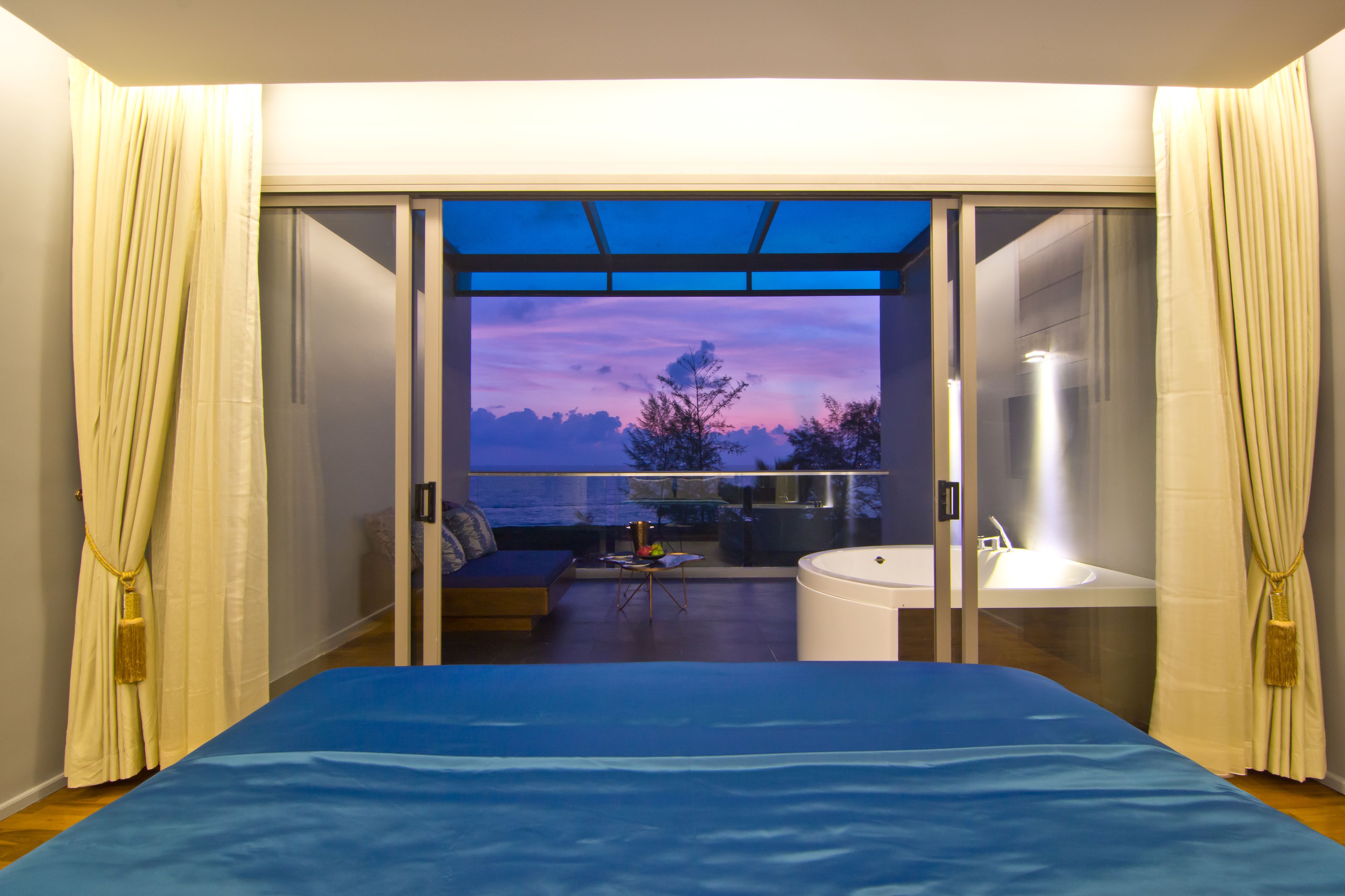 Prestige Duplex Suite King Bed | View from room