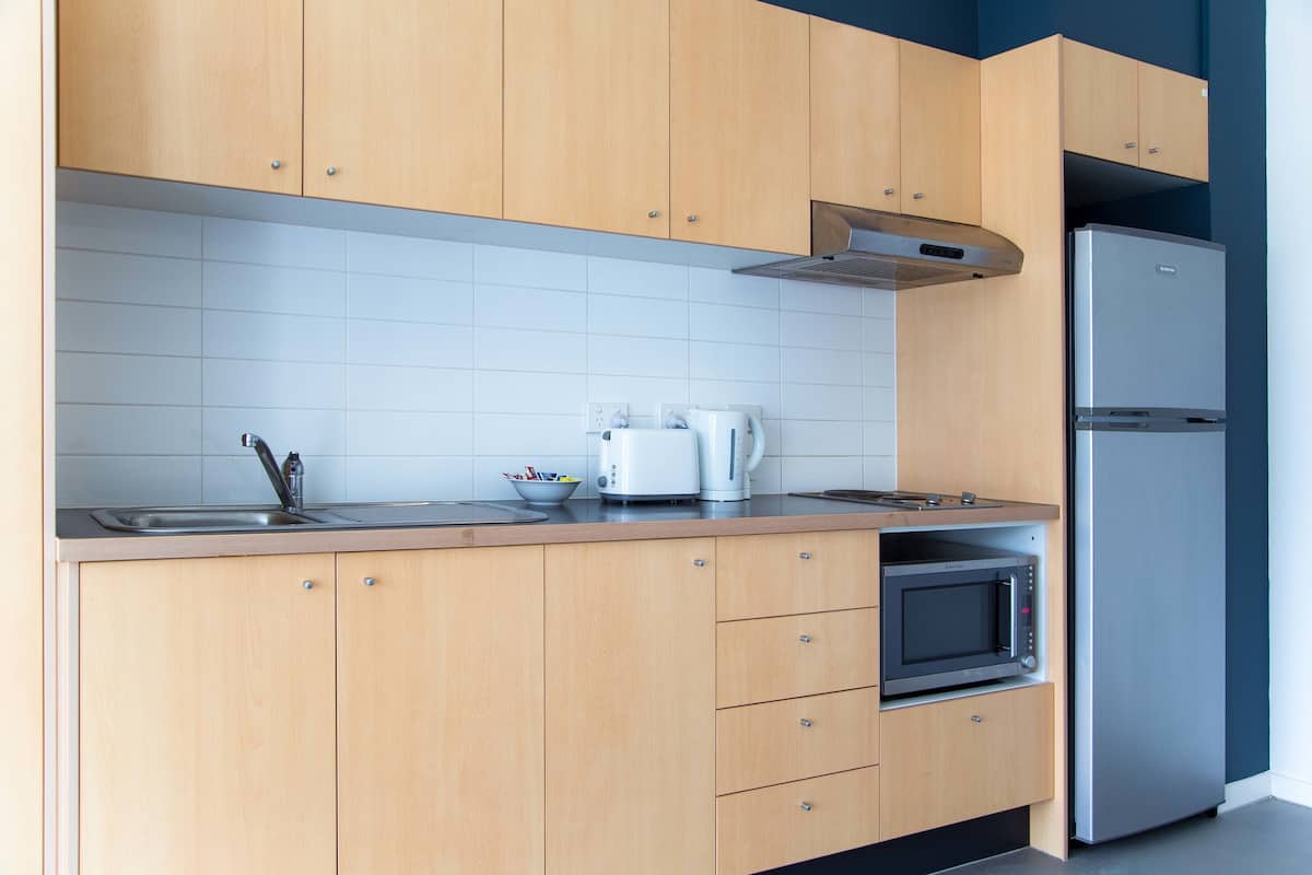 One Bedroom Apartment | Private kitchenette | Fridge, microwave, stovetop