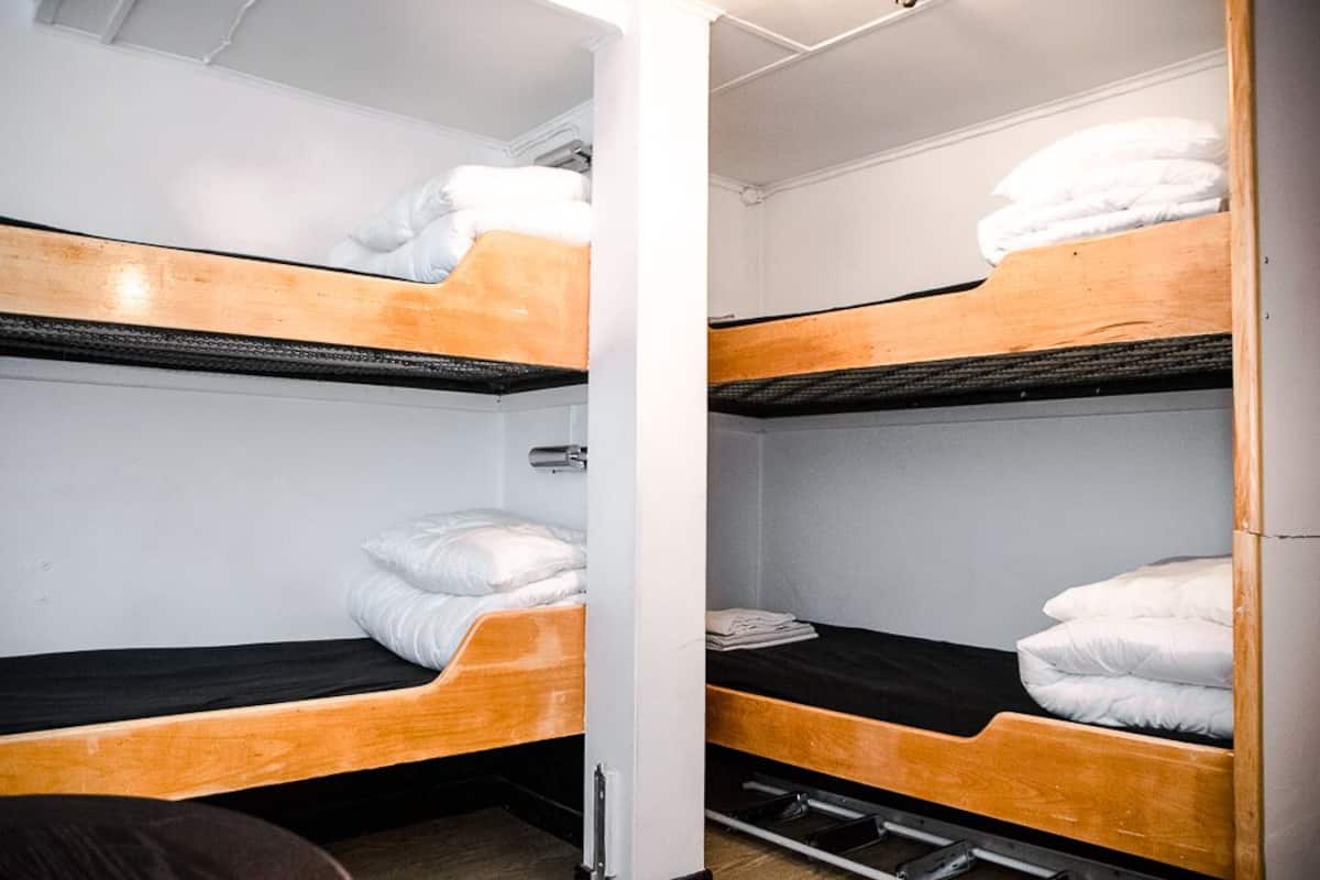 Economy Quadruple Room