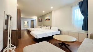 Executive-huone, kaupunkinäköala | 1 makuuhuone, minibaari, tallelokero huoneessa, silitysrauta/-lauta