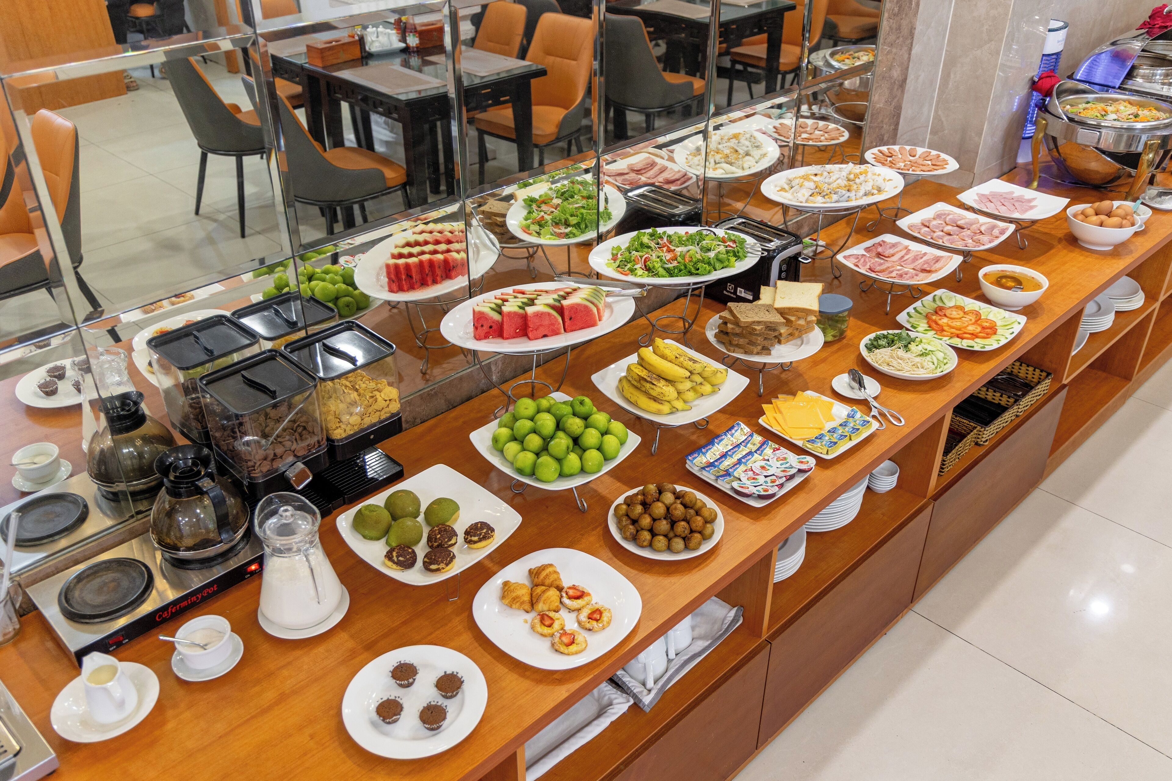 Petit déjeuner buffet compris tous les jours