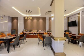Breakfast served - A25 Hotel - 274 De Tham (Ho Chi Minh City)
