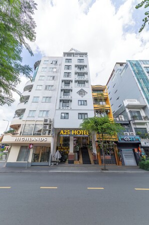 Front of property - A25 Hotel - 274 De Tham (Ho Chi Minh City)