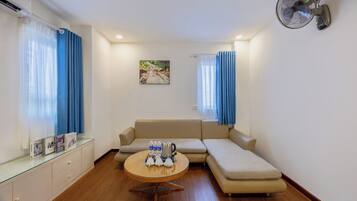 ์ด๊ทธ์ ํํฐ๋ธ๋ฃธ, ์๋ด ์ ๋ง | ๋ฏธ๋๋ฐ, ๊ฐ์ค ๋ด ๊ธ๊ณ , ๋ค๋ฆฌ๋ฏธ/๋ค๋ฆฌ๋ฏธํ, ๋ฌด๋ฃ WiFi