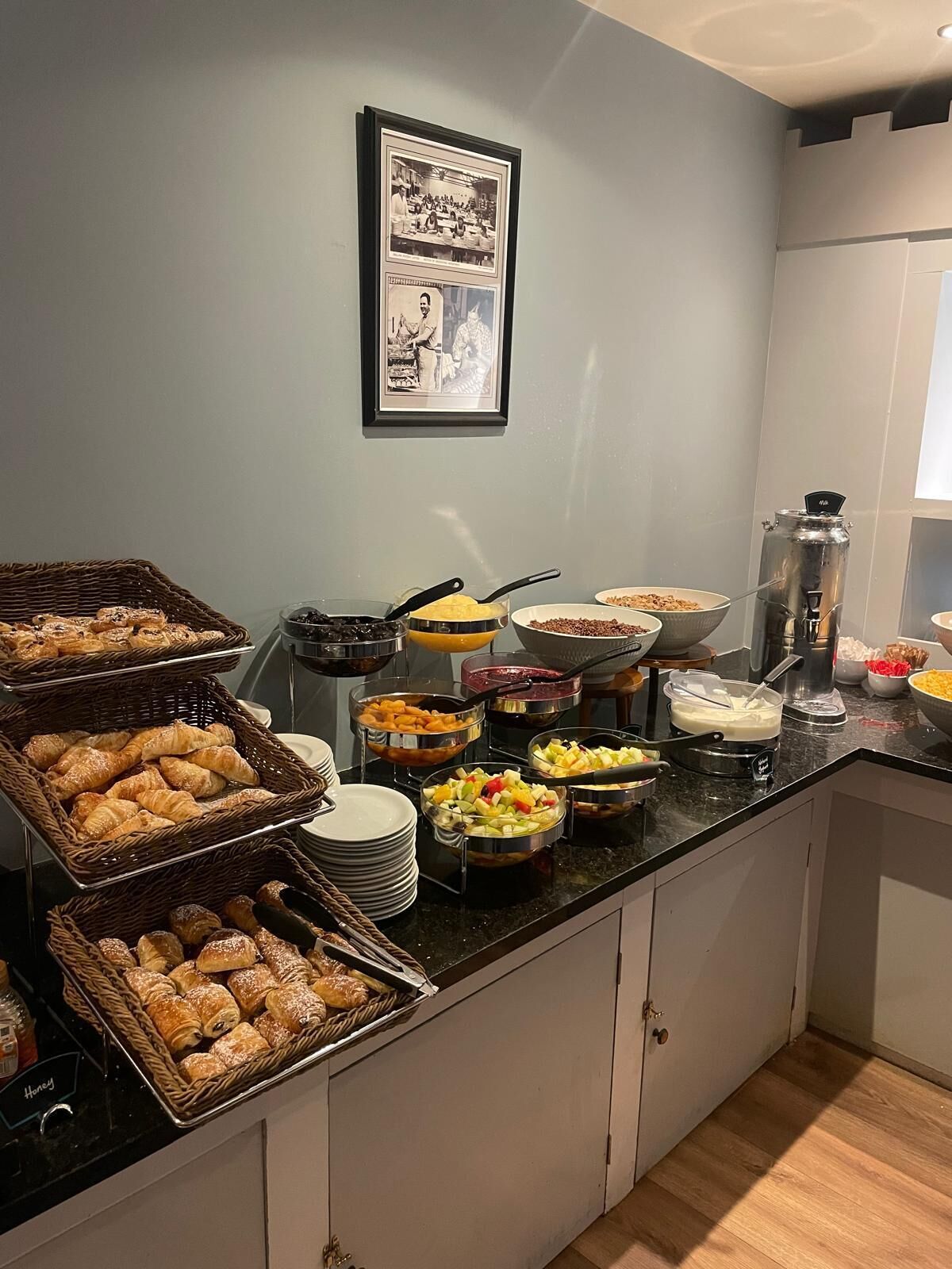 Daily buffet breakfast (EUR 15 per person)