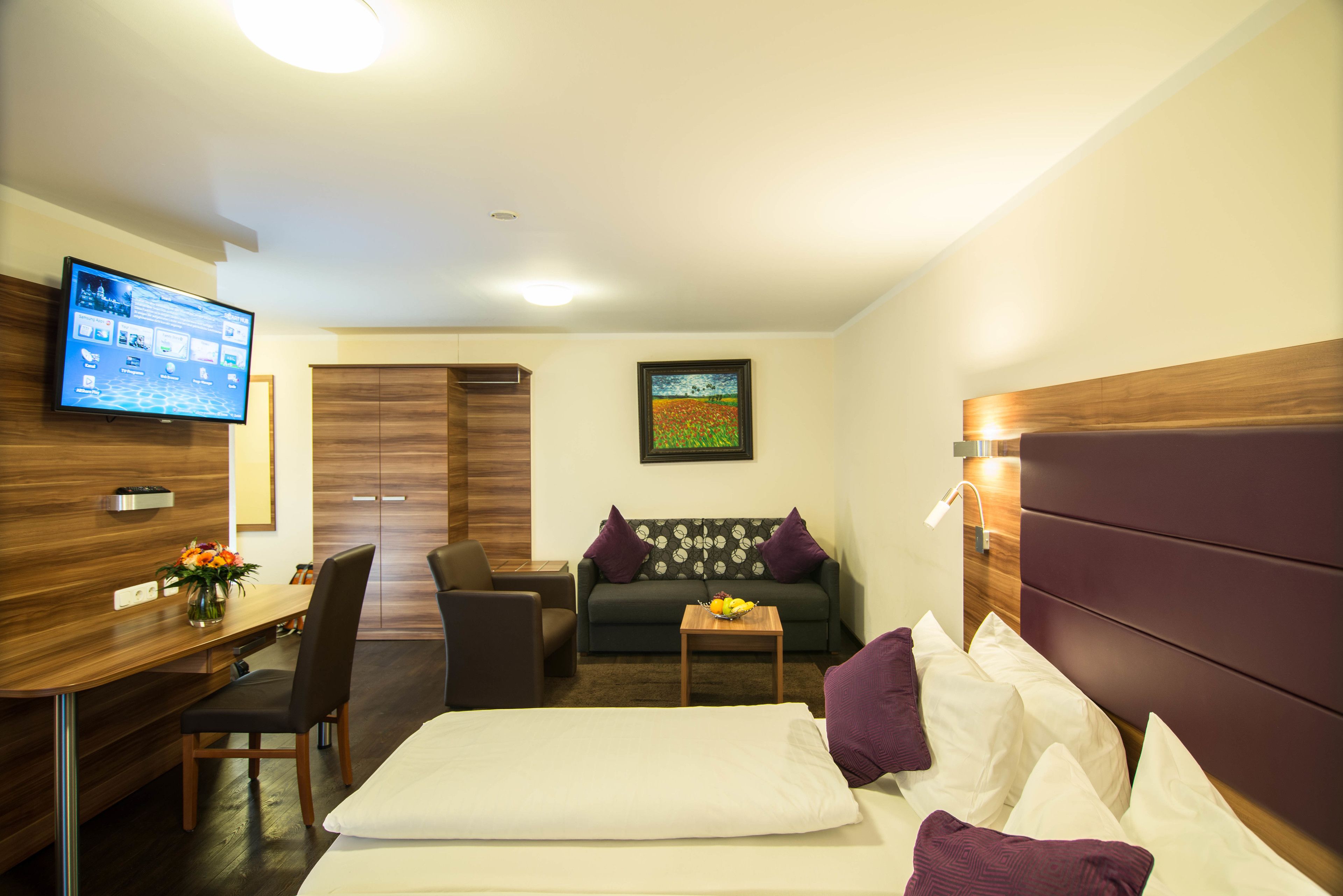 hypo-allergenic bedding, in-room safe, desk, blackout curtains