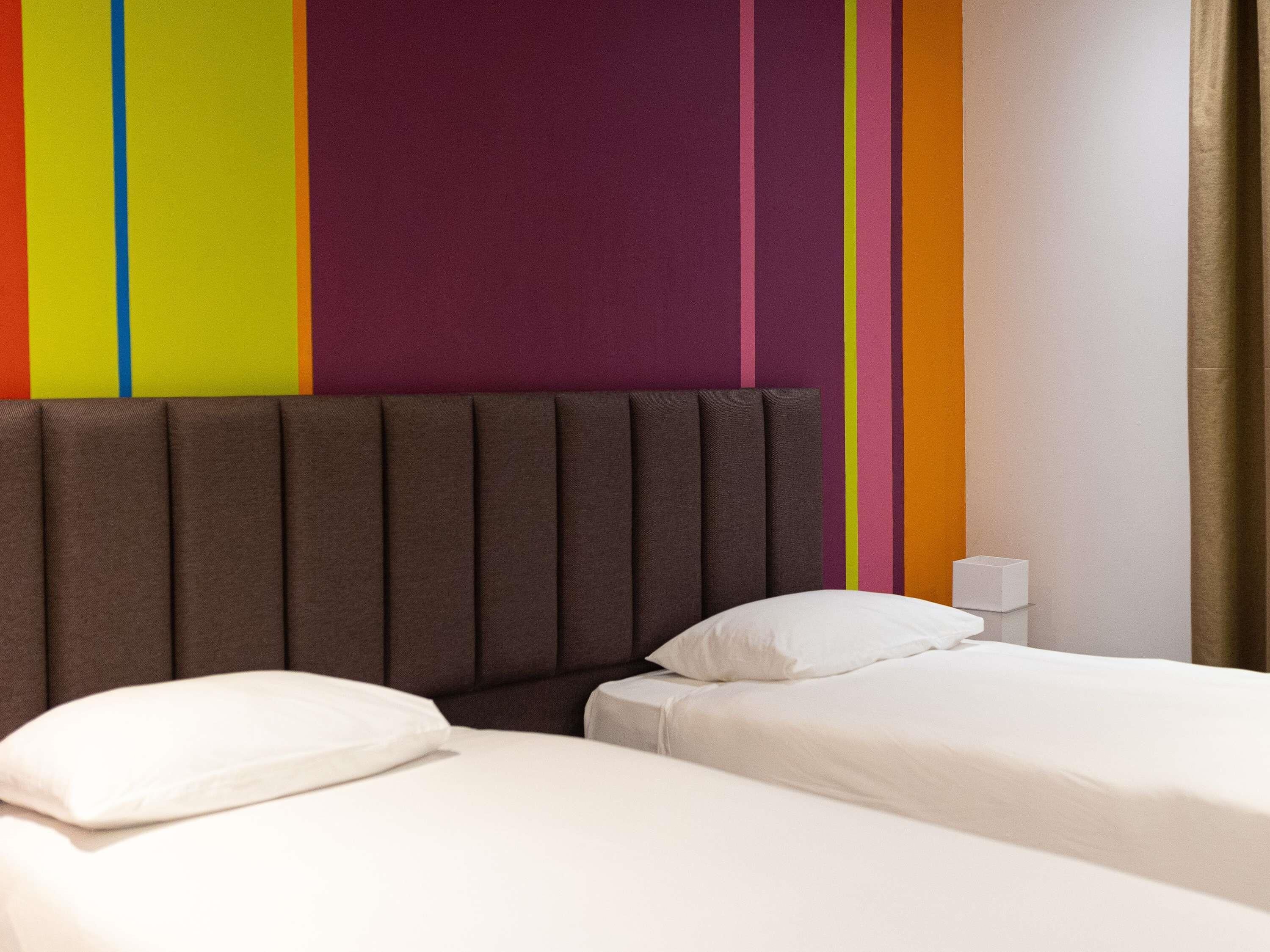 Twin Room, 2 Single Beds